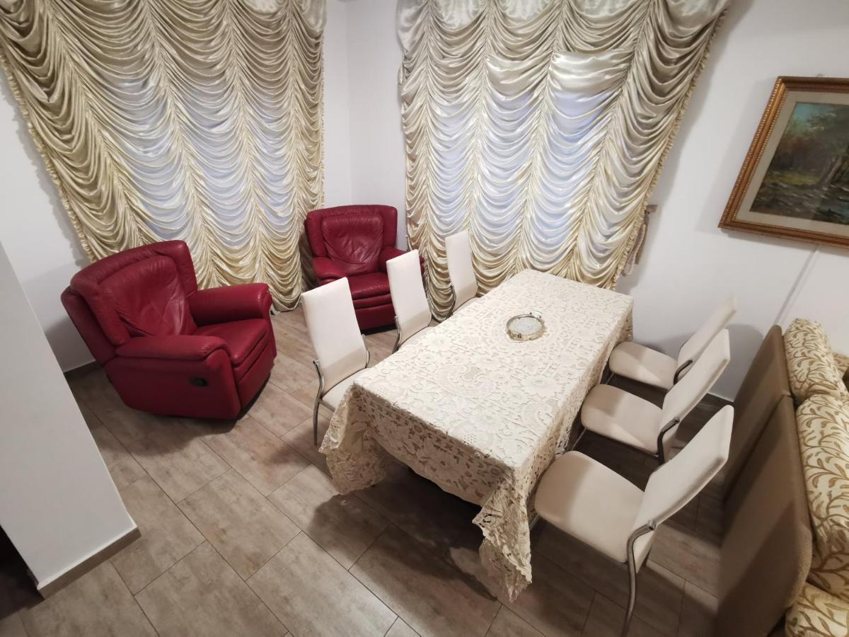Vila Deal ซาเชเล ภายนอก รูปภาพ