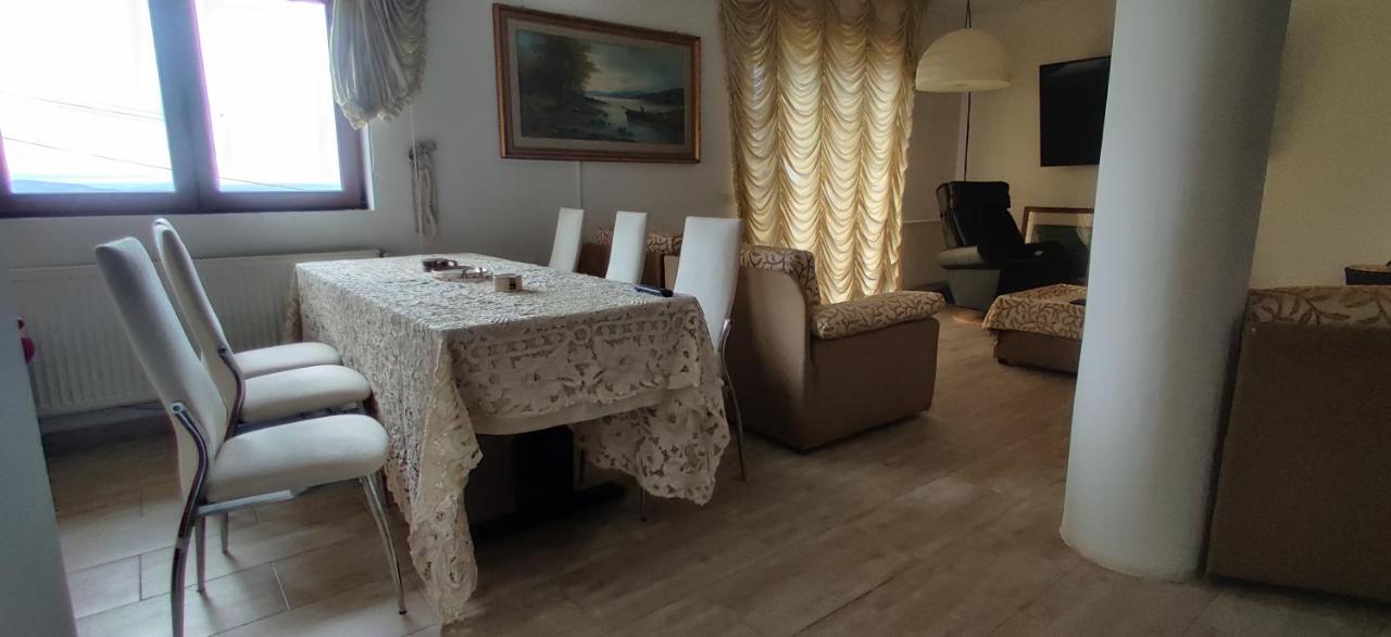 Vila Deal ซาเชเล ภายนอก รูปภาพ